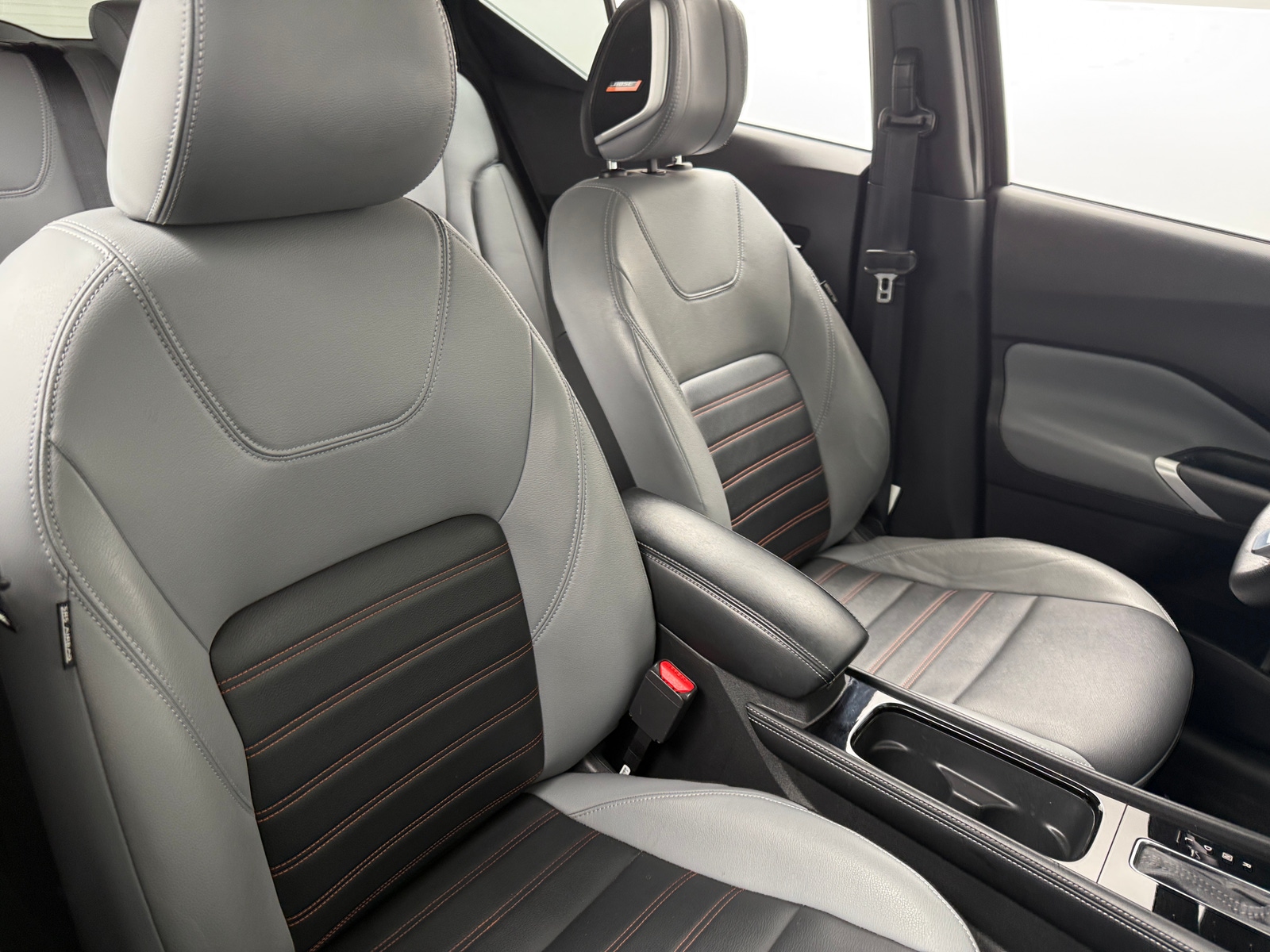 Thumbnail: 2024 Nissan Kicks - 2