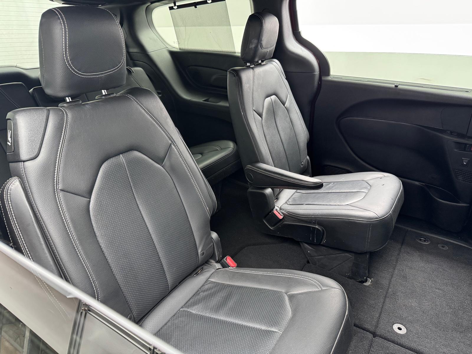 Thumbnail: 2019 Chrysler Pacifica - 5