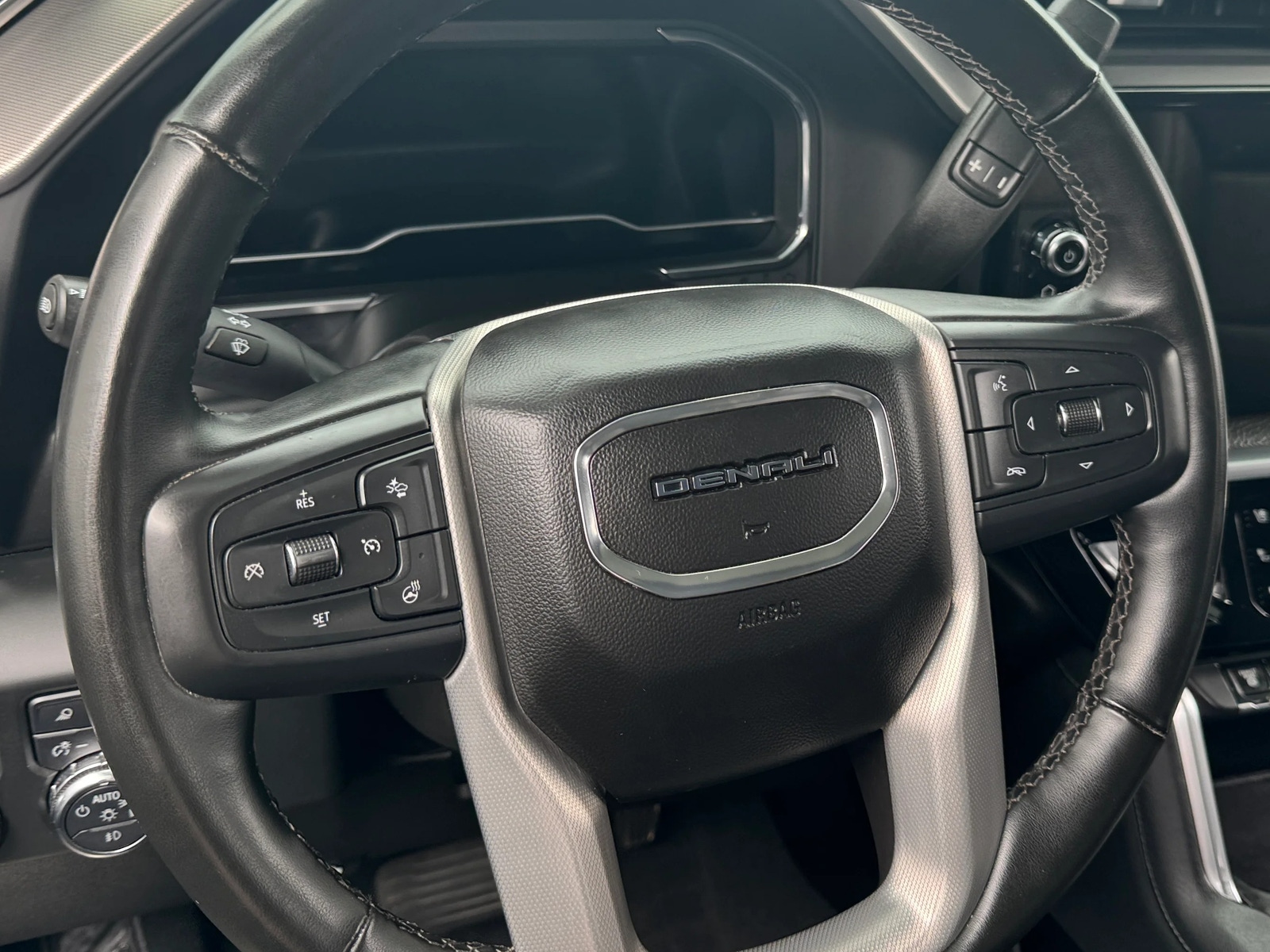 Thumbnail: 2024 GMC Sierra 3500 - 4