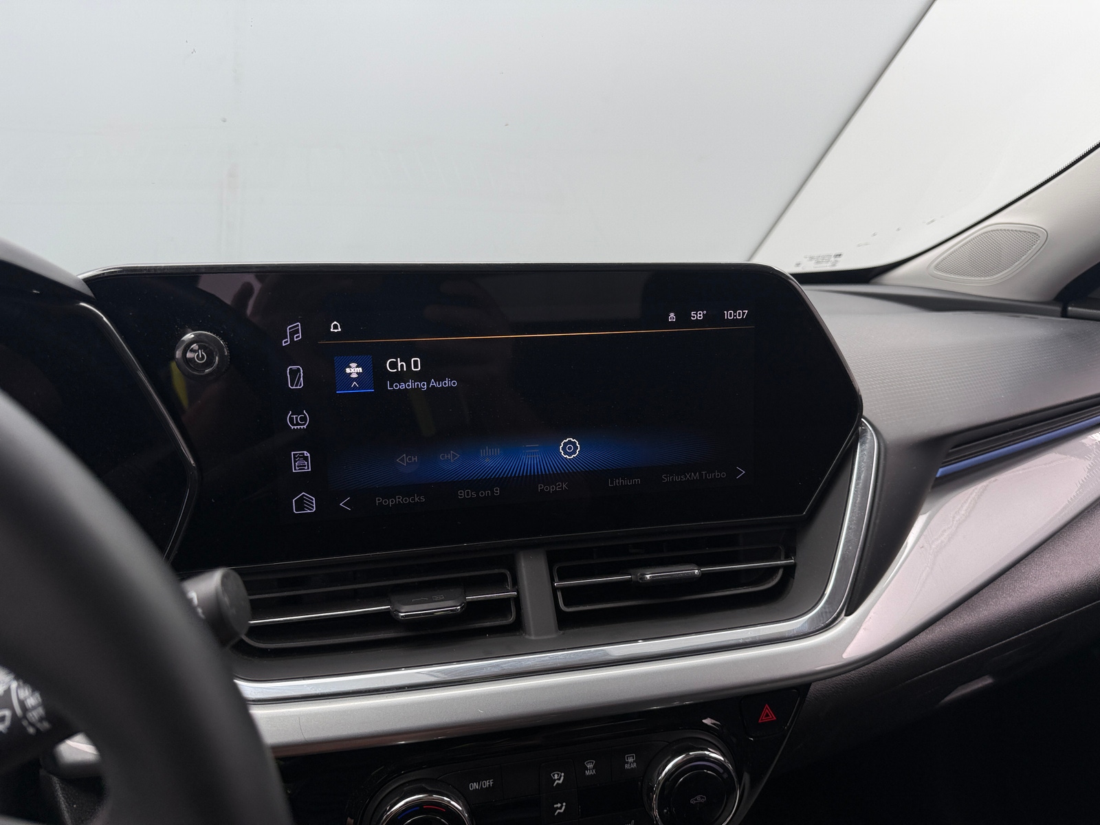 Thumbnail: 2025 Chevrolet Trax - 4