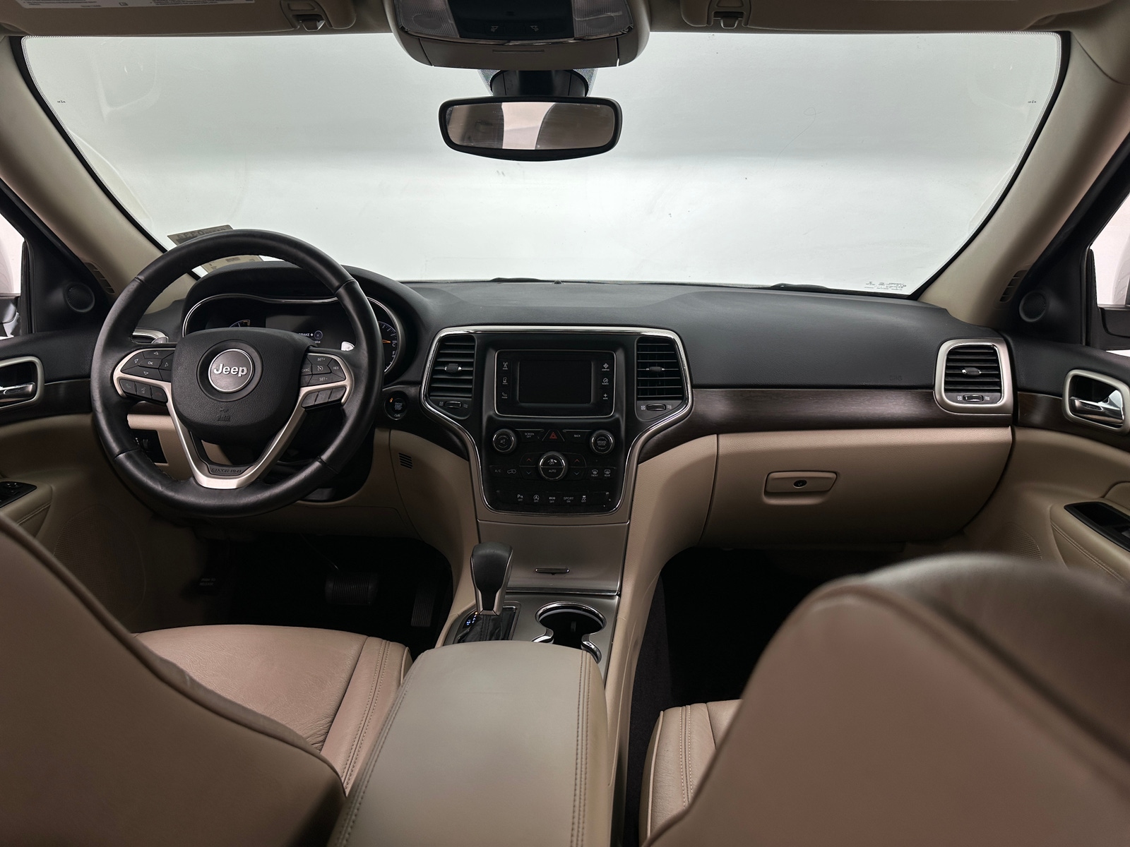 Thumbnail: 2017 Jeep Grand Cherokee - 3
