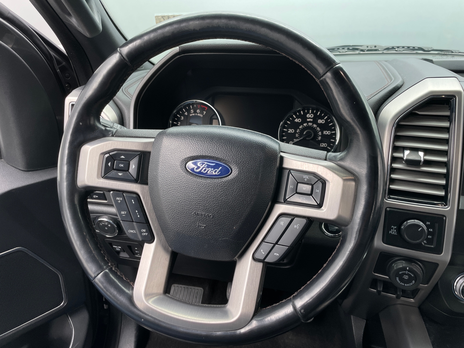 Thumbnail: 2019 Ford Econoline - 4