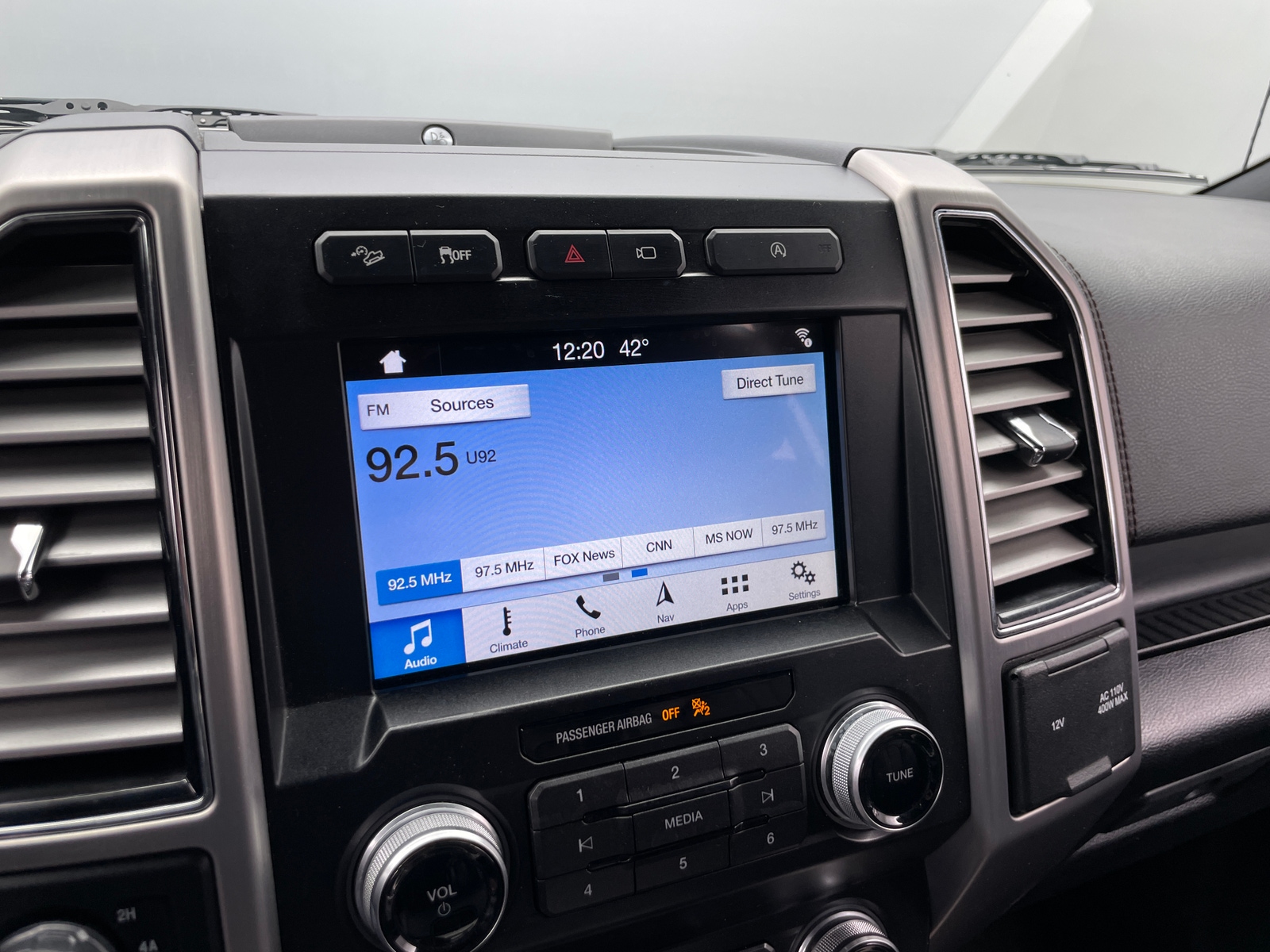 Thumbnail: 2019 Ford Econoline - 3