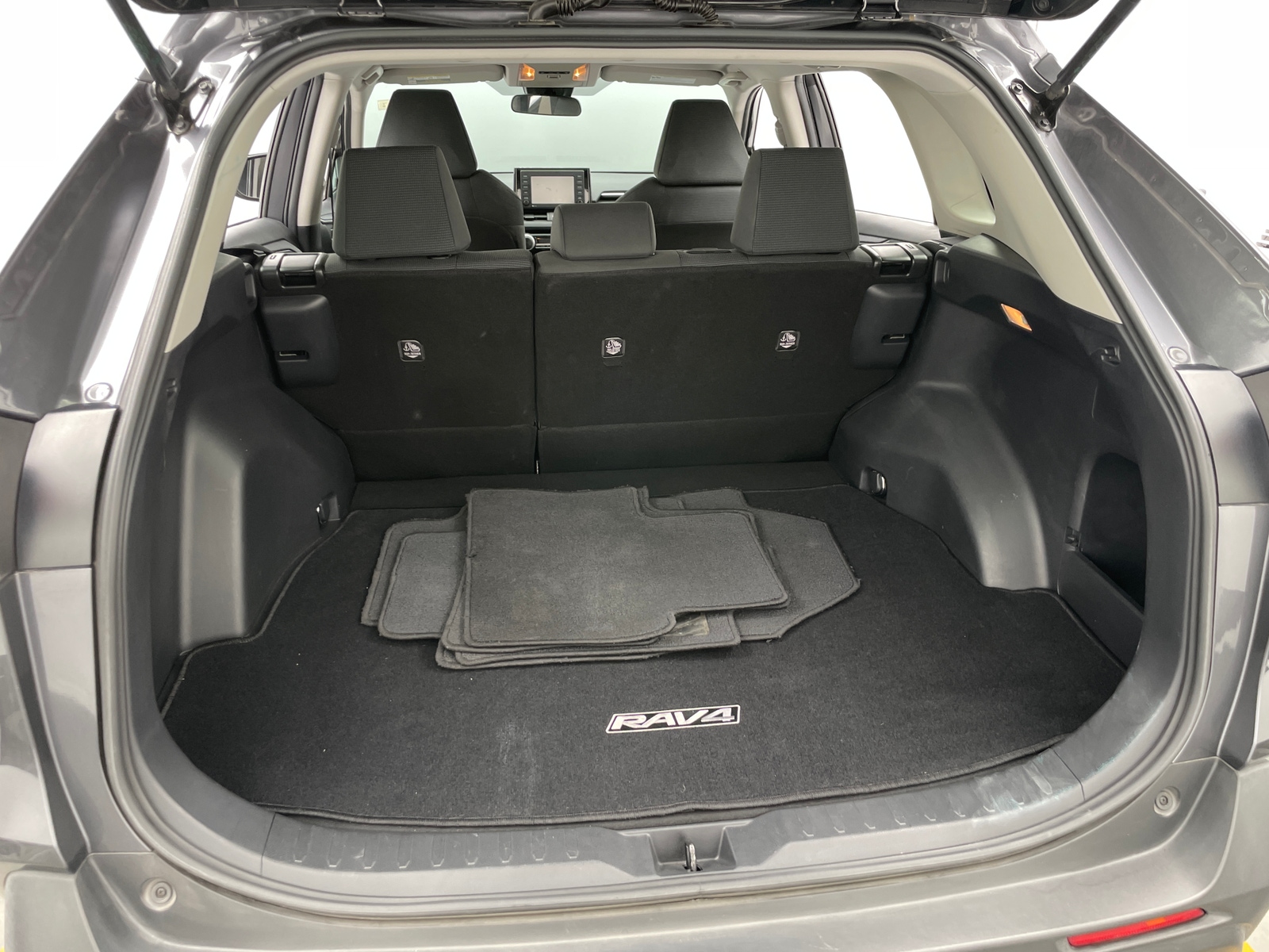 Thumbnail: 2021 Toyota RAV4 - 7