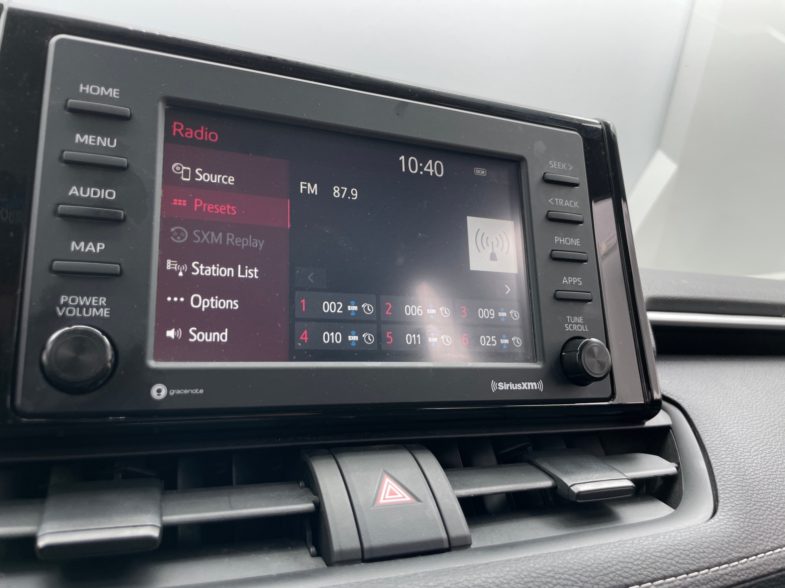 Thumbnail: 2021 Toyota RAV4 - 4