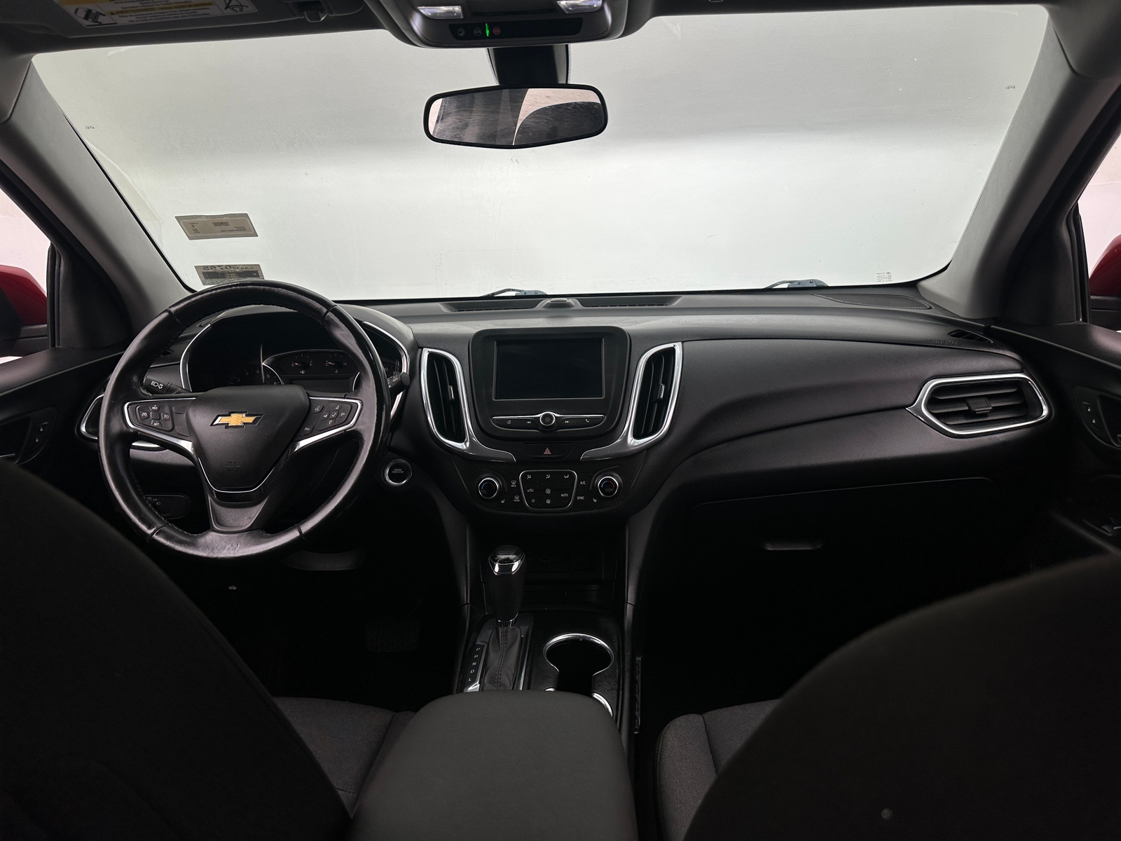 Thumbnail: 2019 Chevrolet Equinox - 3