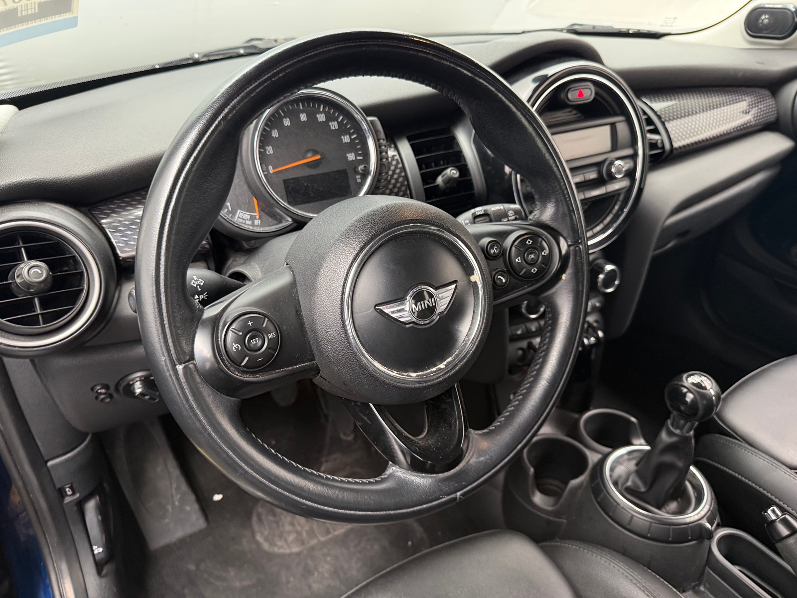 Thumbnail: 2015 MINI Cooper Hardtop - 4