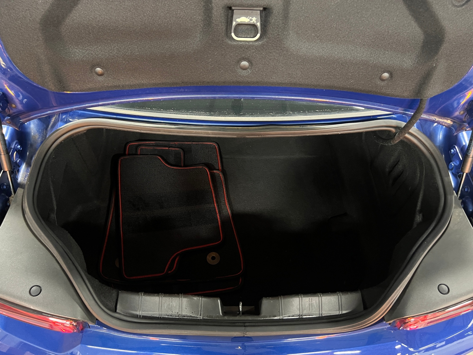 Thumbnail: 2019 Chevrolet Camaro - 4