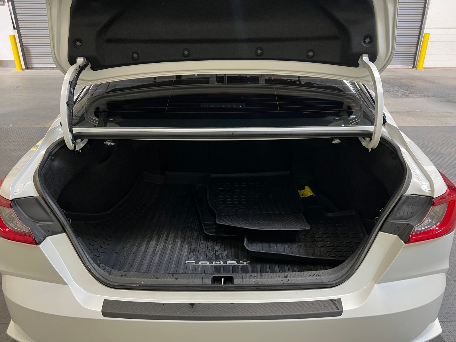 Thumbnail: 2025 Toyota Camry - 6