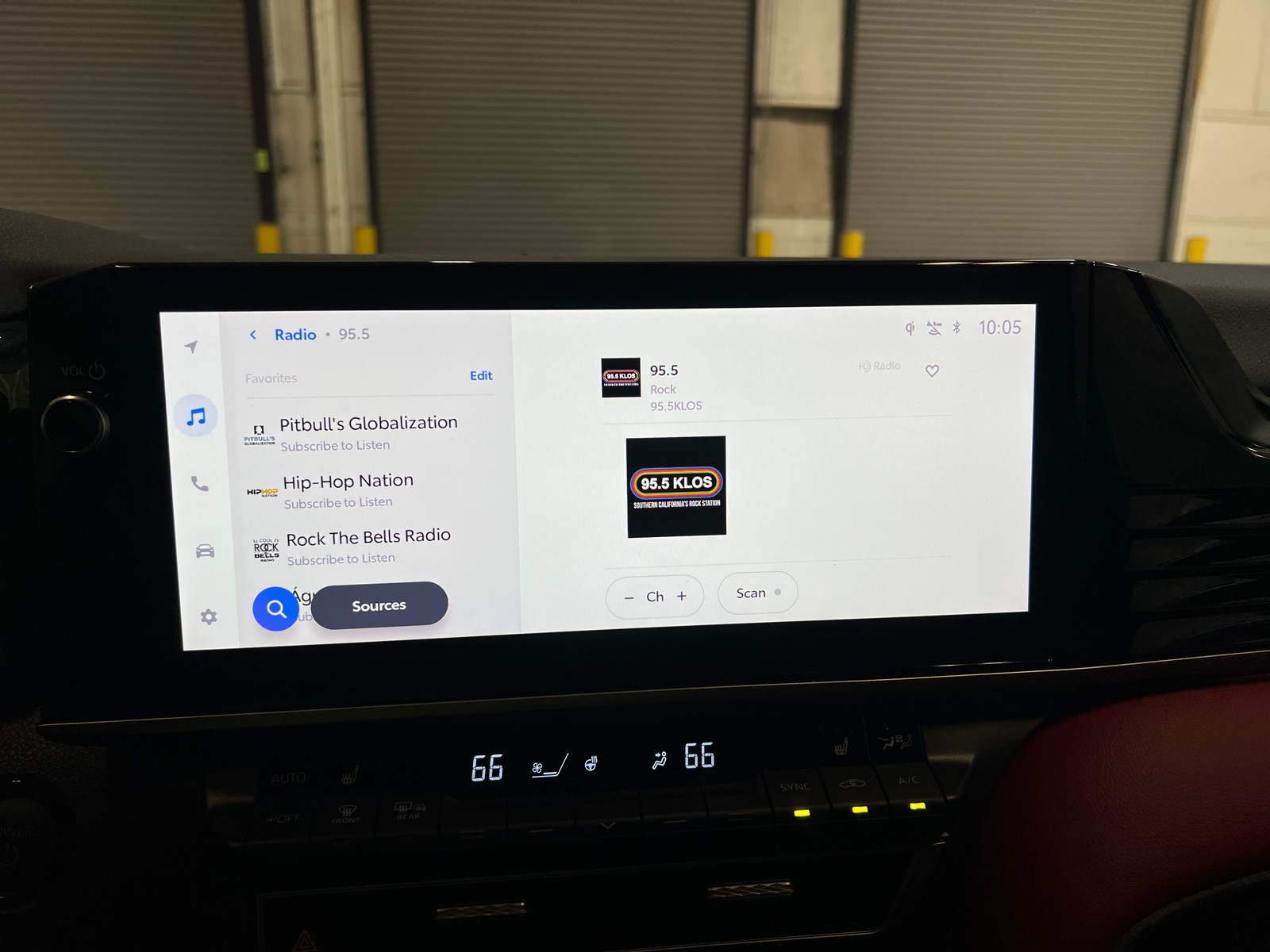 Thumbnail: 2025 Toyota Camry - 3