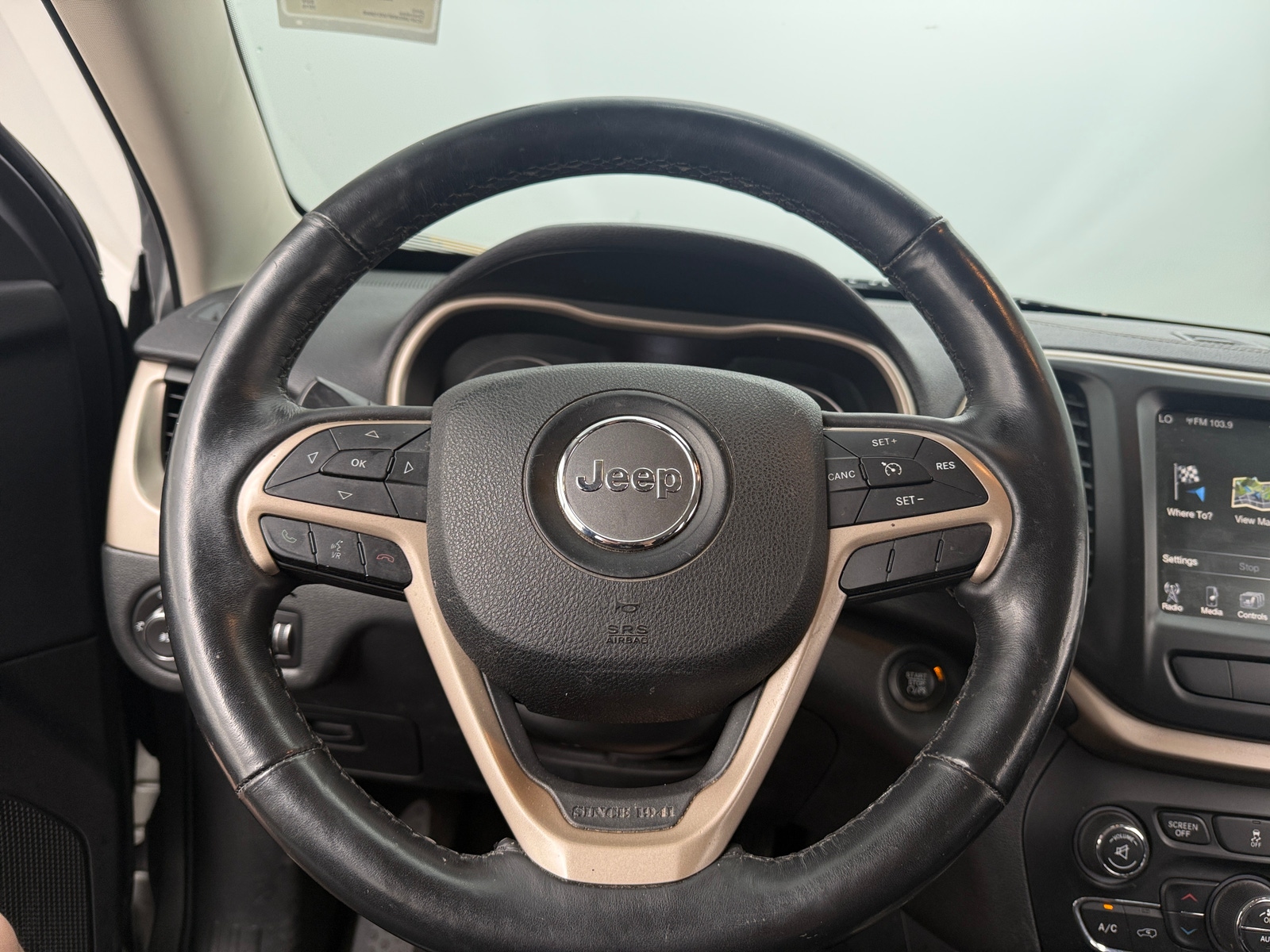 Thumbnail: 2015 Jeep Cherokee - 4