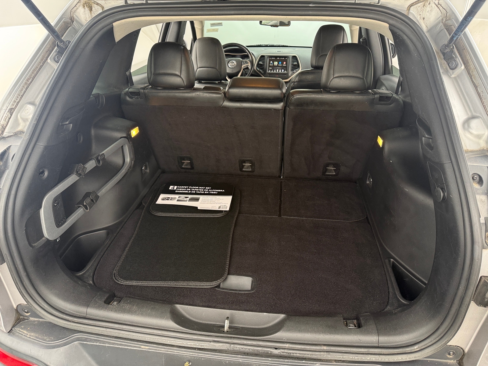 Thumbnail: 2015 Jeep Cherokee - 6