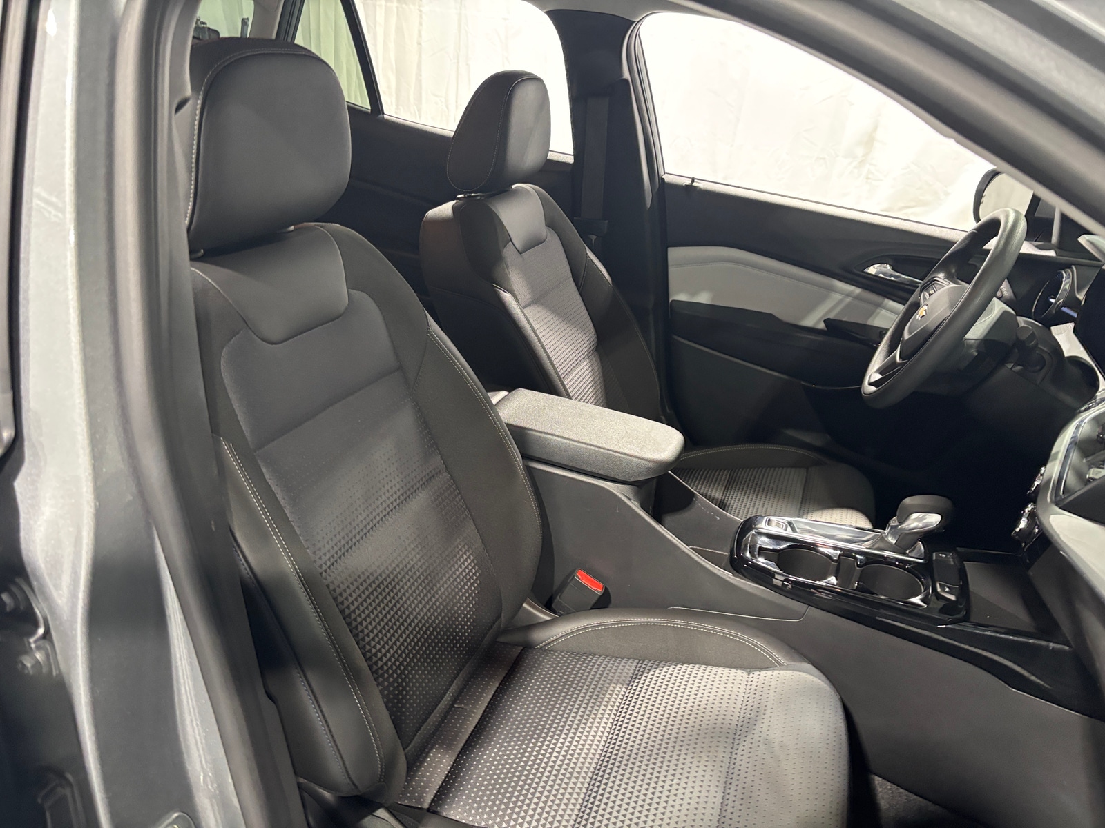 Thumbnail: 2025 Chevrolet Trax - 2