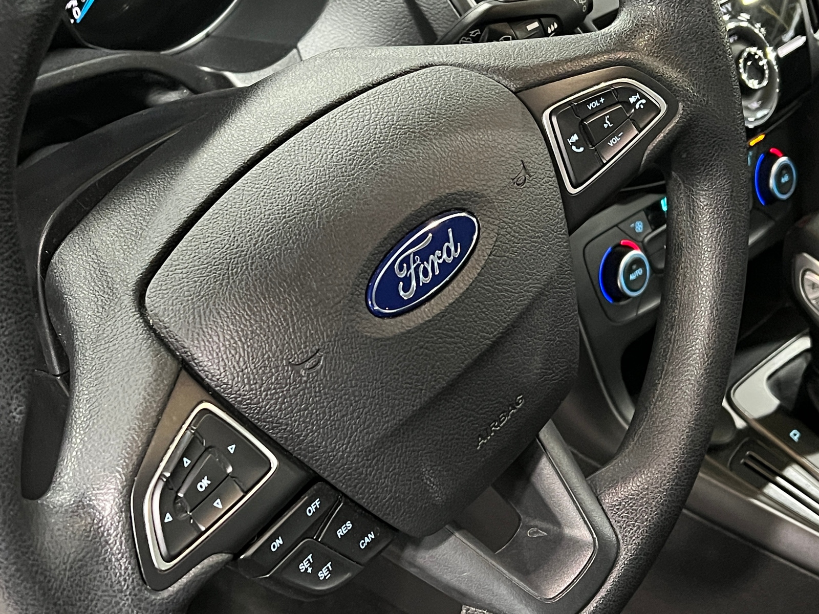 Thumbnail: 2018 Ford Focus - 5