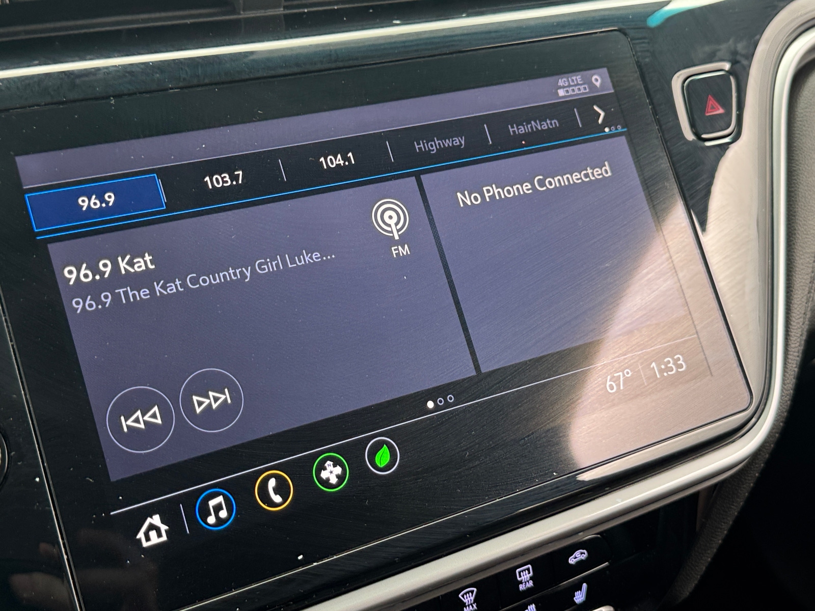 Thumbnail: 2022 Chevrolet Bolt EV - 4