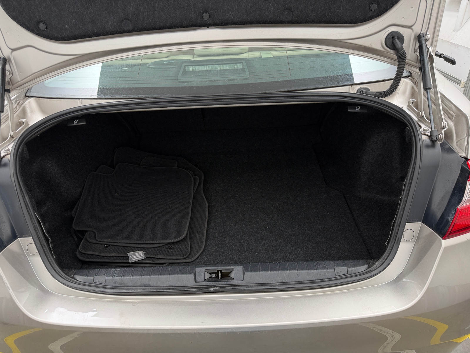 Thumbnail: 2015 Subaru Legacy - 6