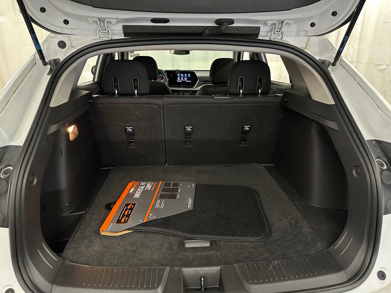 Thumbnail: 2025 Chevrolet Trax - 7
