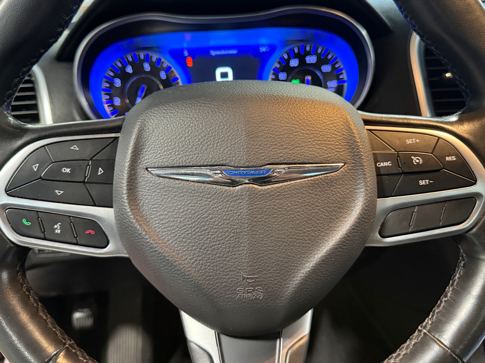 Thumbnail: 2020 Chrysler 300 - 4