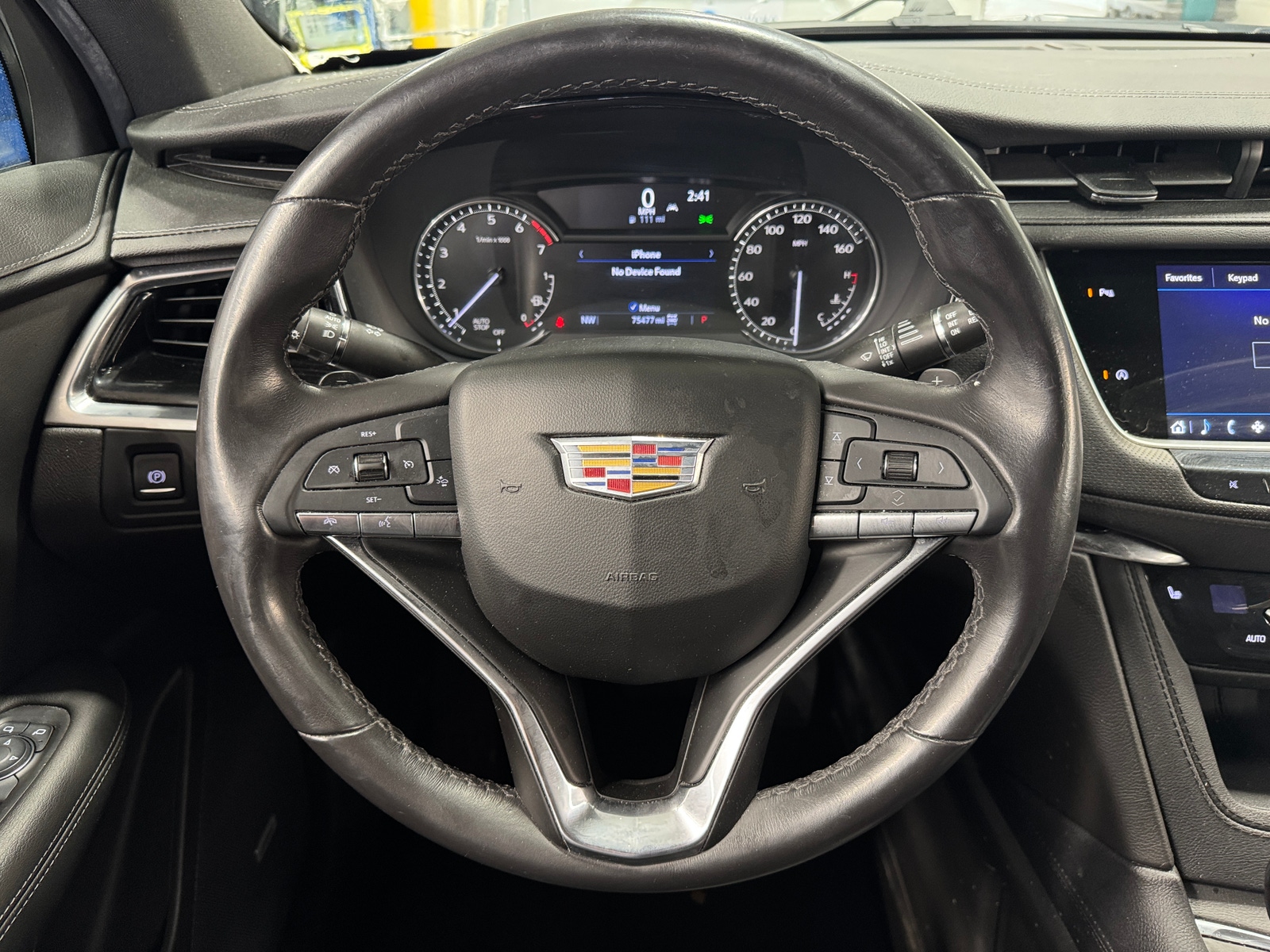 Thumbnail: 2023 Cadillac XT6 - 4