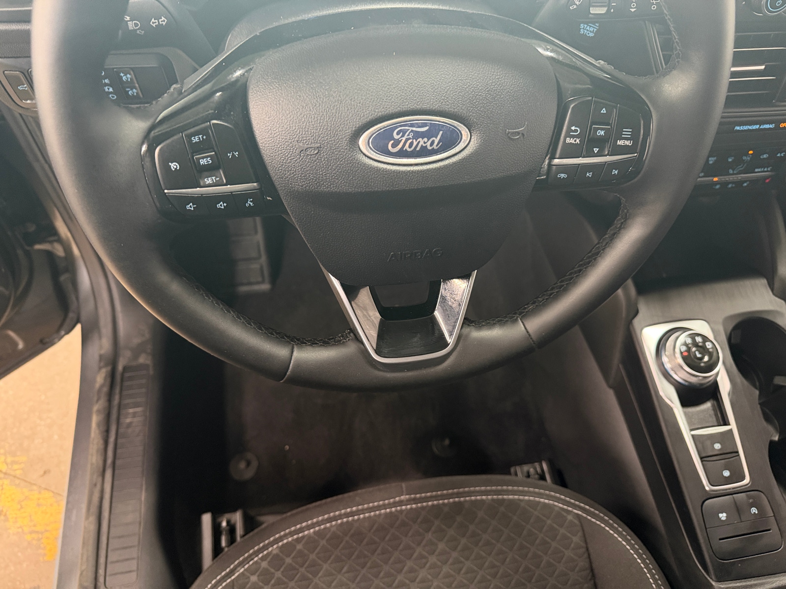 Thumbnail: 2024 Ford Escape - 5