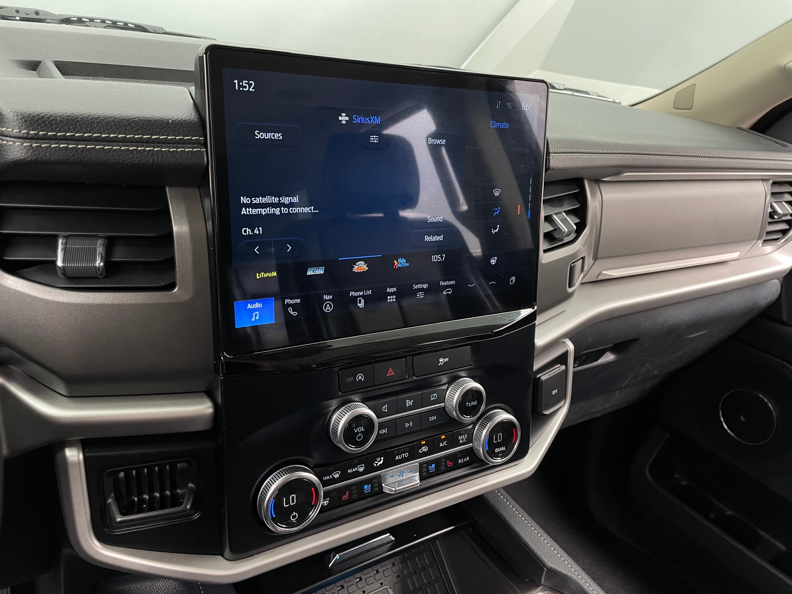 Thumbnail: 2024 Ford Expedition MAX - 3