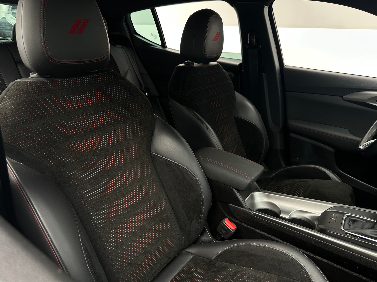 Thumbnail: 2024 Dodge Hornet - 2