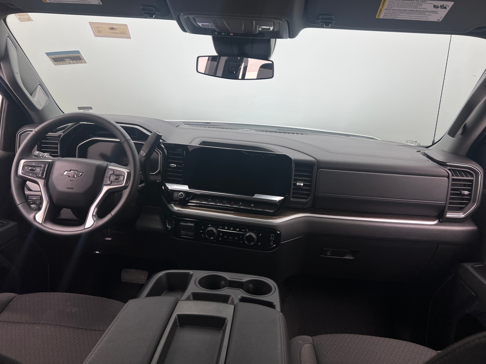 Thumbnail: 2026 Chevrolet Silverado 1500 - 3