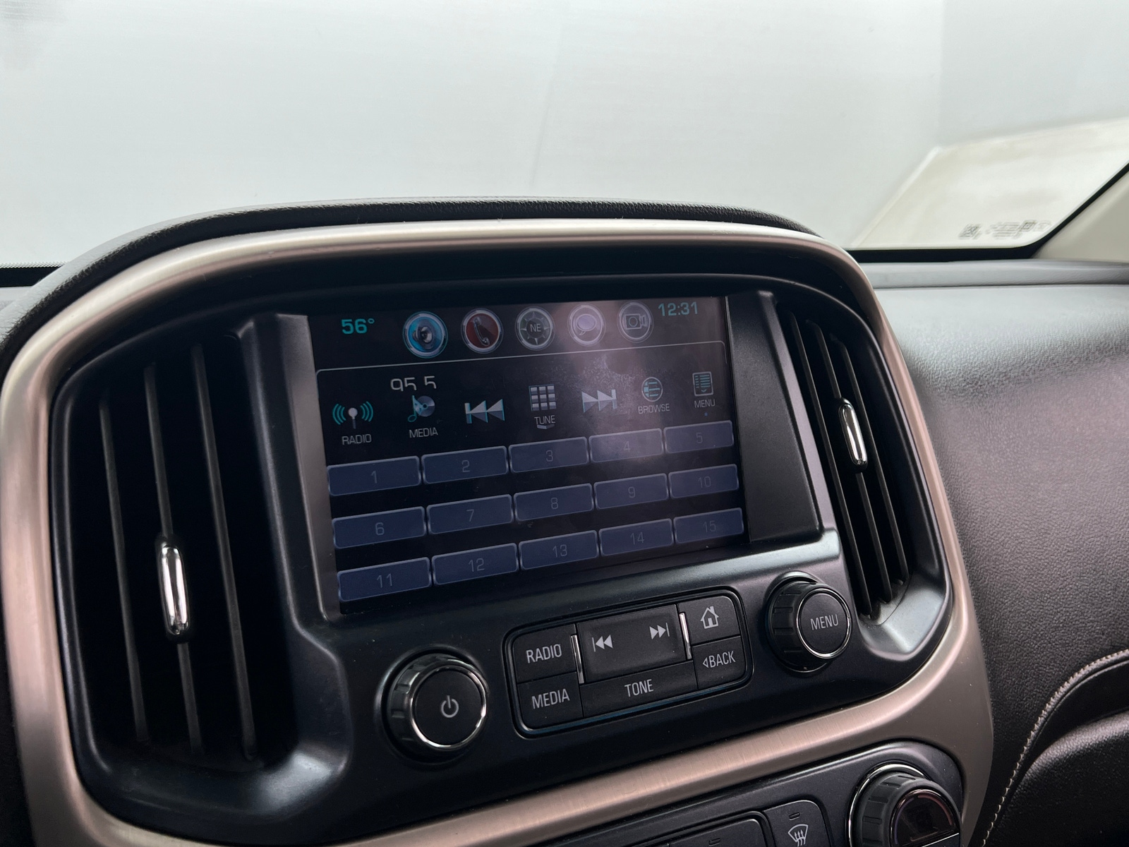 Thumbnail: 2018 GMC Canyon - 3