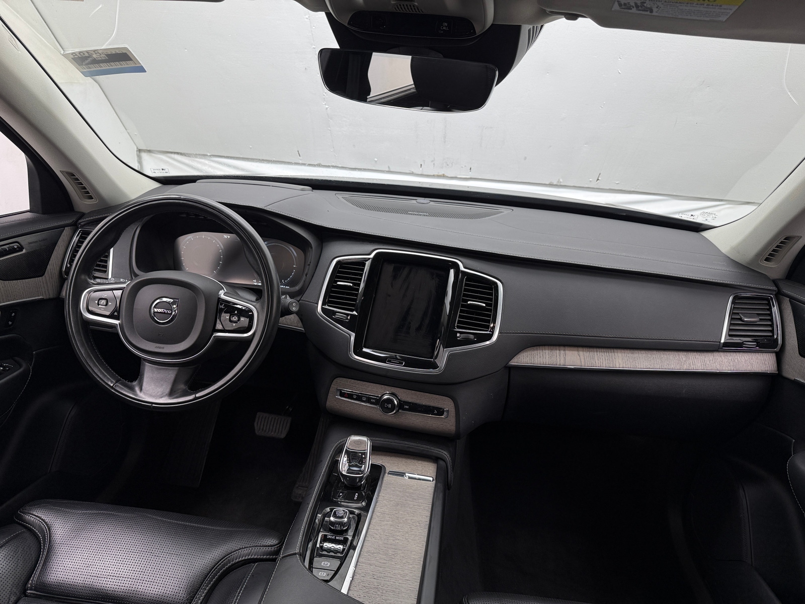 Thumbnail: 2021 Volvo XC90 - 2