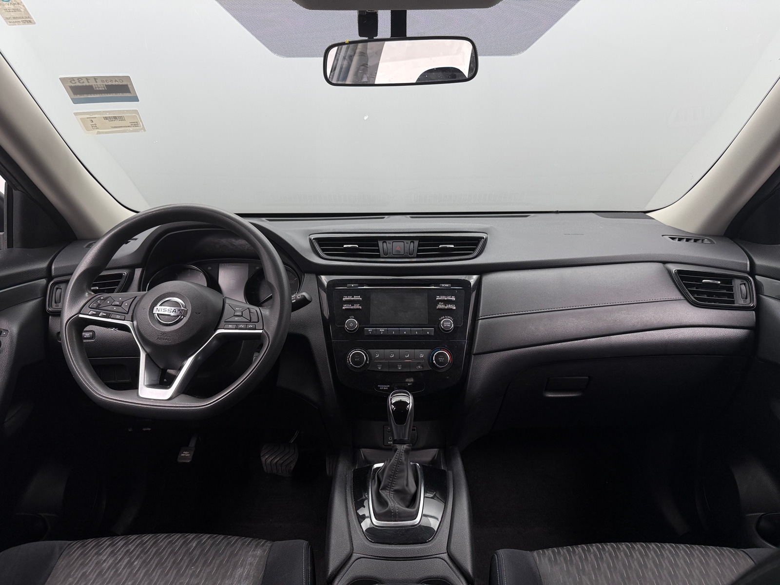 Thumbnail: 2017 Nissan Rogue - 3