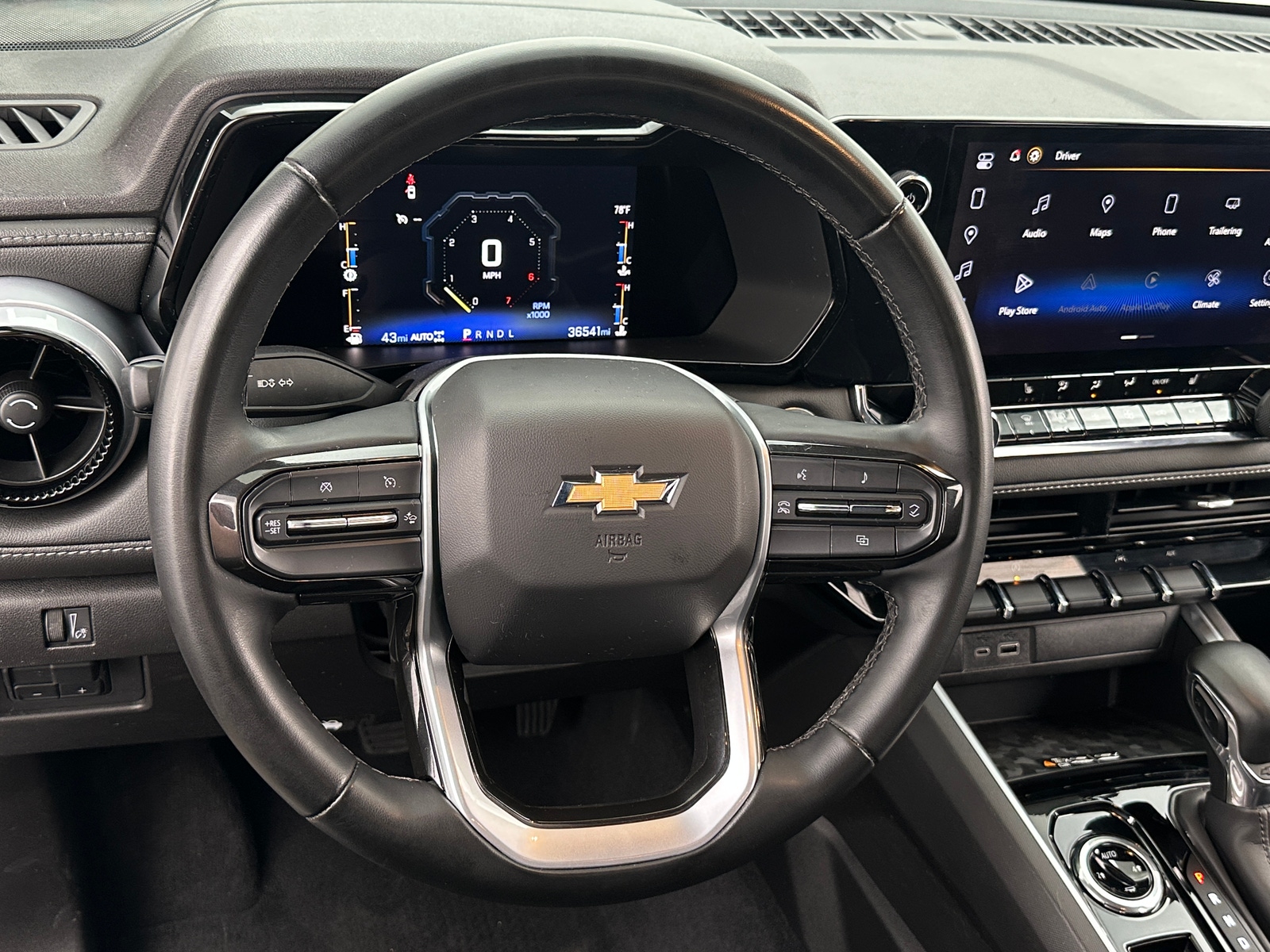 Thumbnail: 2023 Chevrolet Colorado - 5