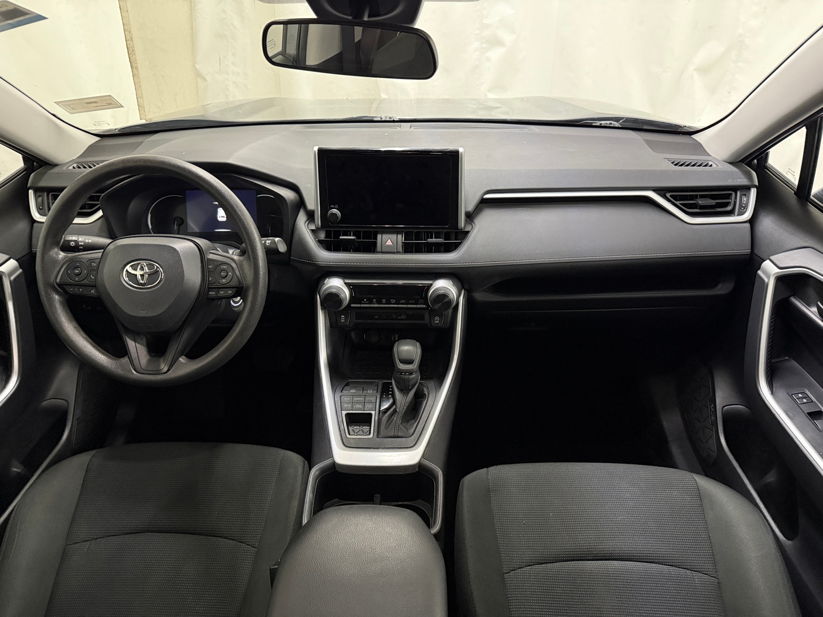 Thumbnail: 2024 Toyota RAV4 - 3