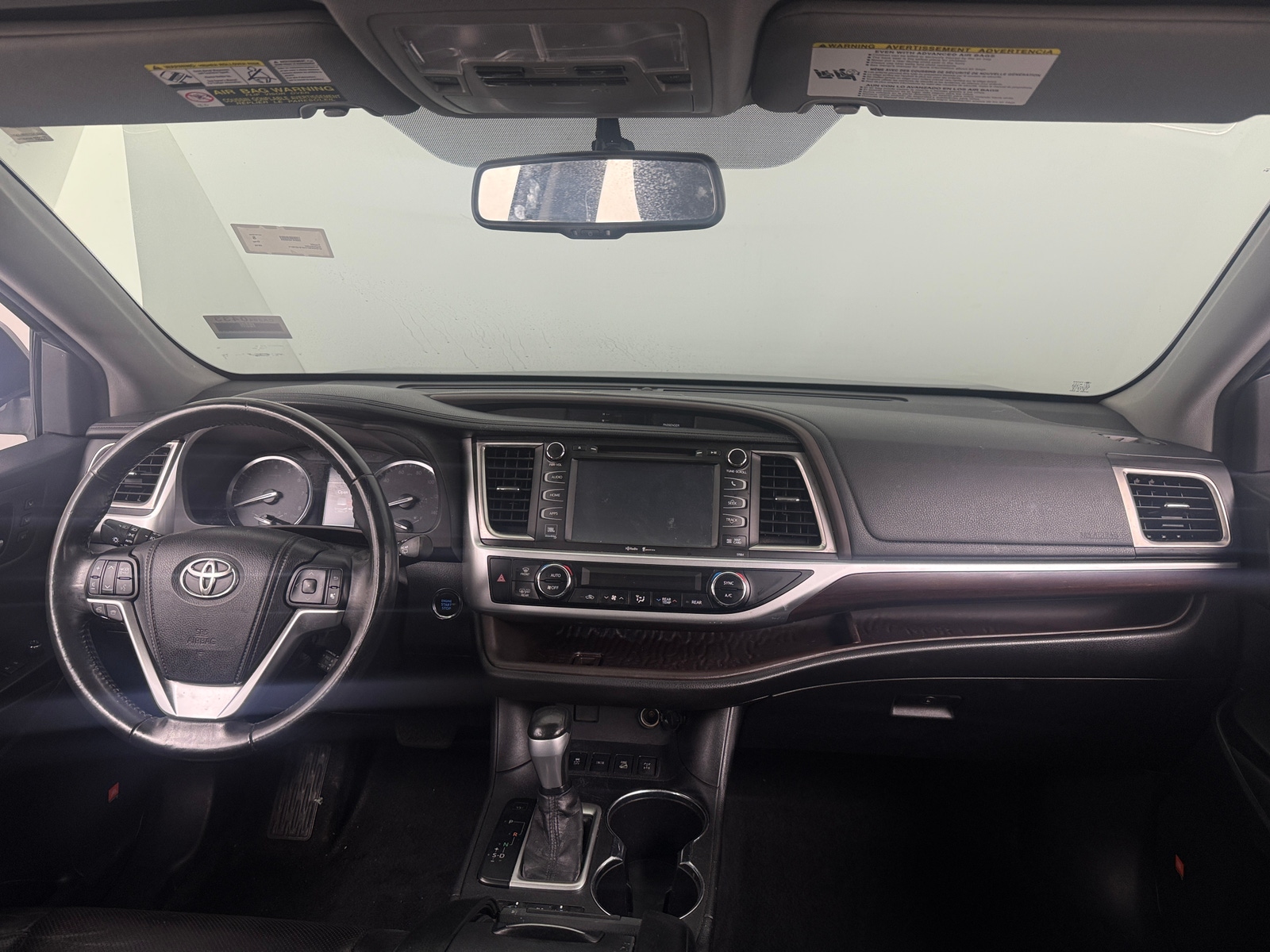 Thumbnail: 2015 Toyota Highlander - 2