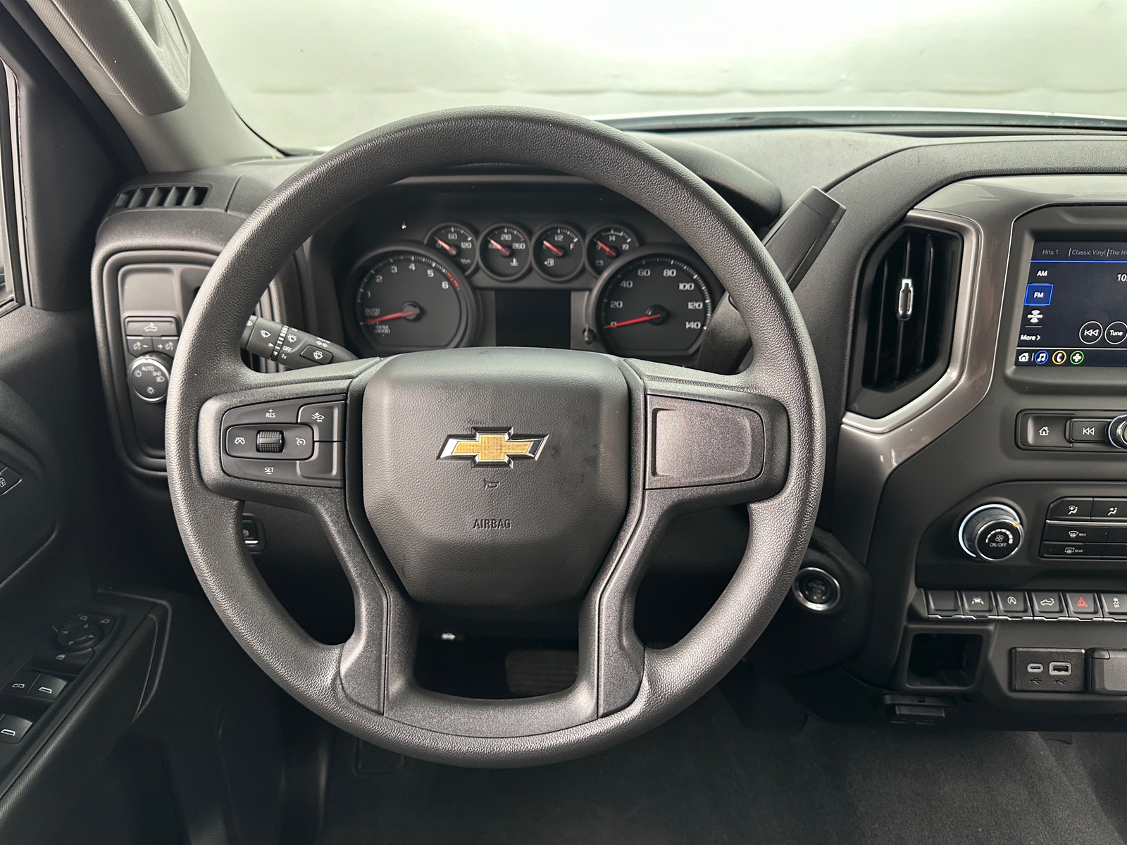 Thumbnail: 2025 Chevrolet Silverado 1500 - 5