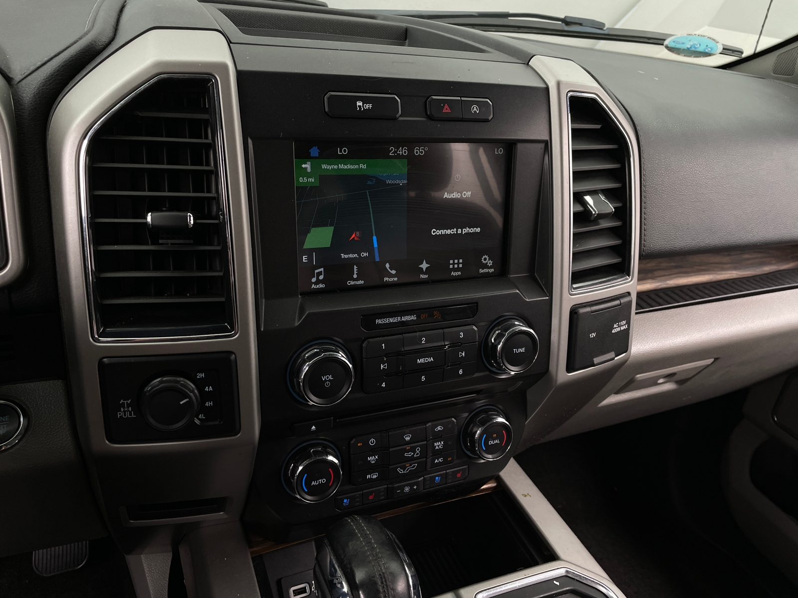 Thumbnail: 2018 Ford Econoline - 3