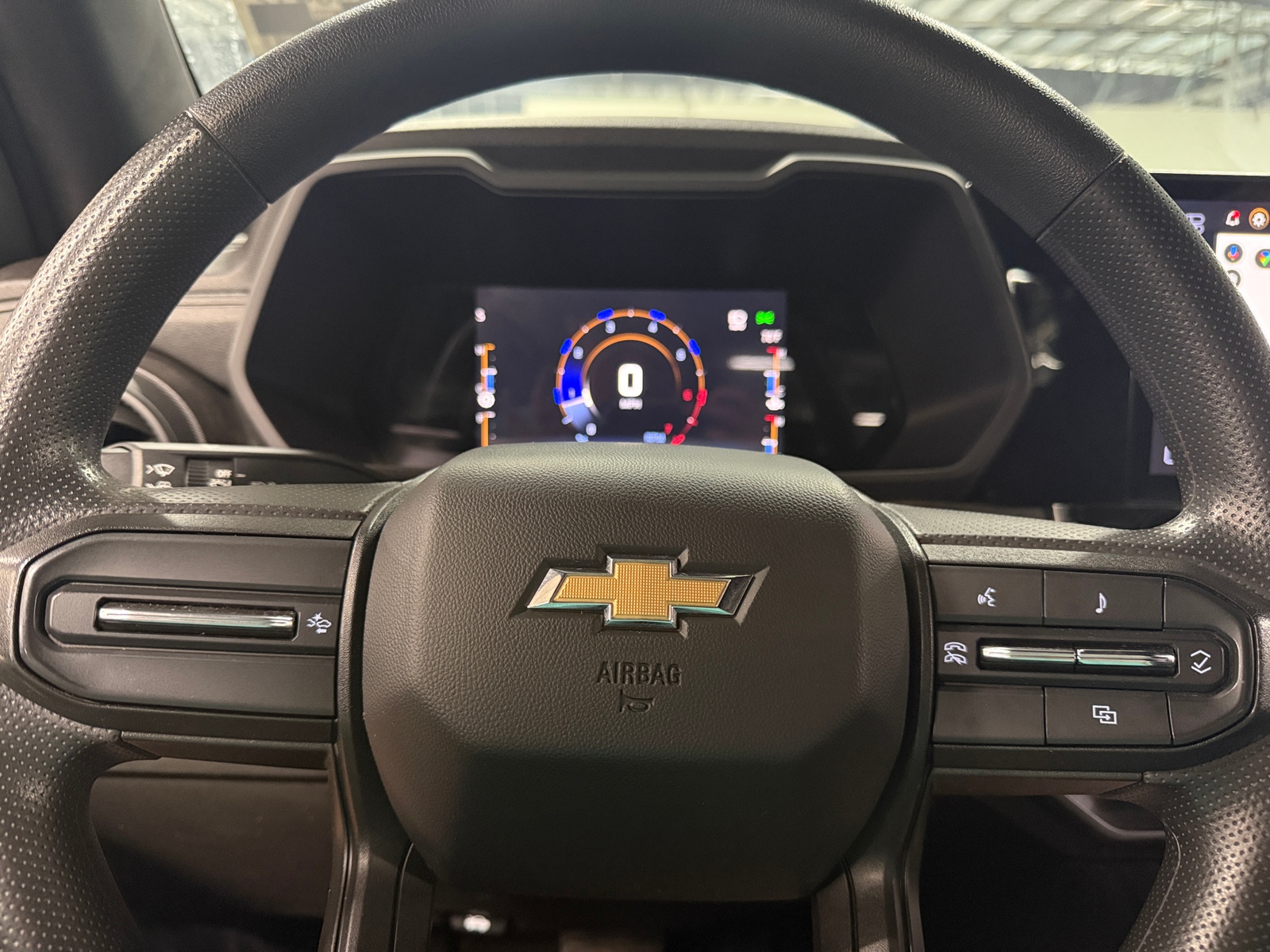 Thumbnail: 2023 Chevrolet Colorado - 5