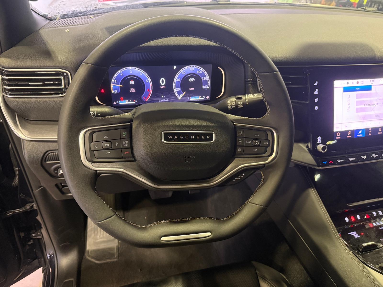 Thumbnail: 2025 Jeep Wagoneer - 4