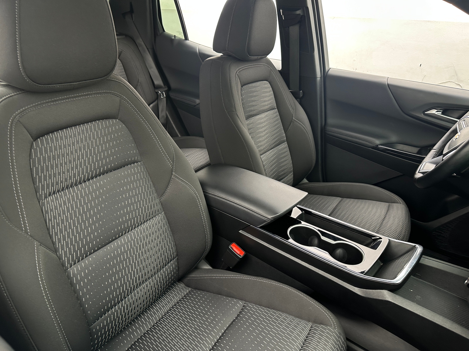 Thumbnail: 2025 Chevrolet Equinox - 2