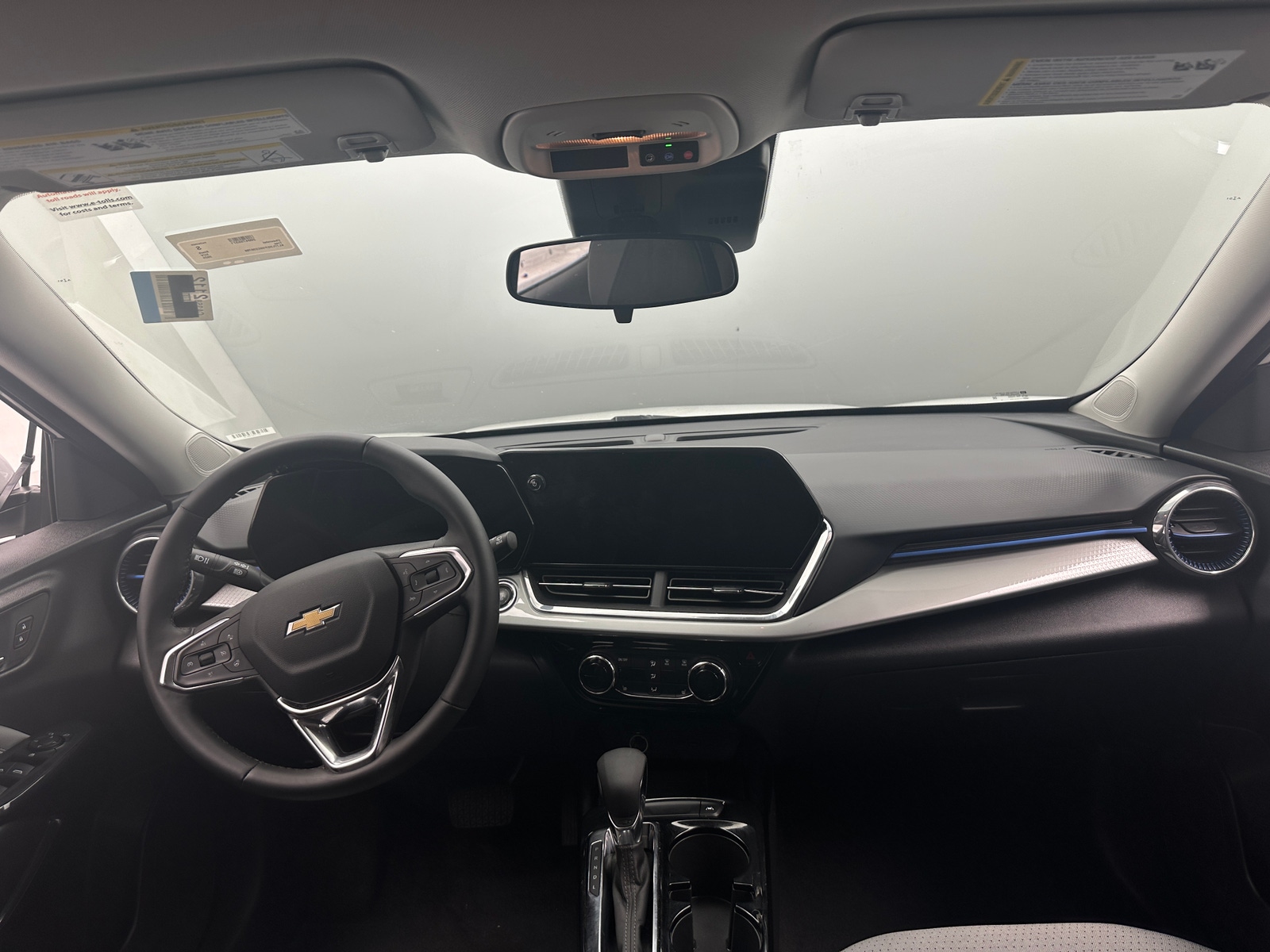 Thumbnail: 2025 Chevrolet Trax - 3