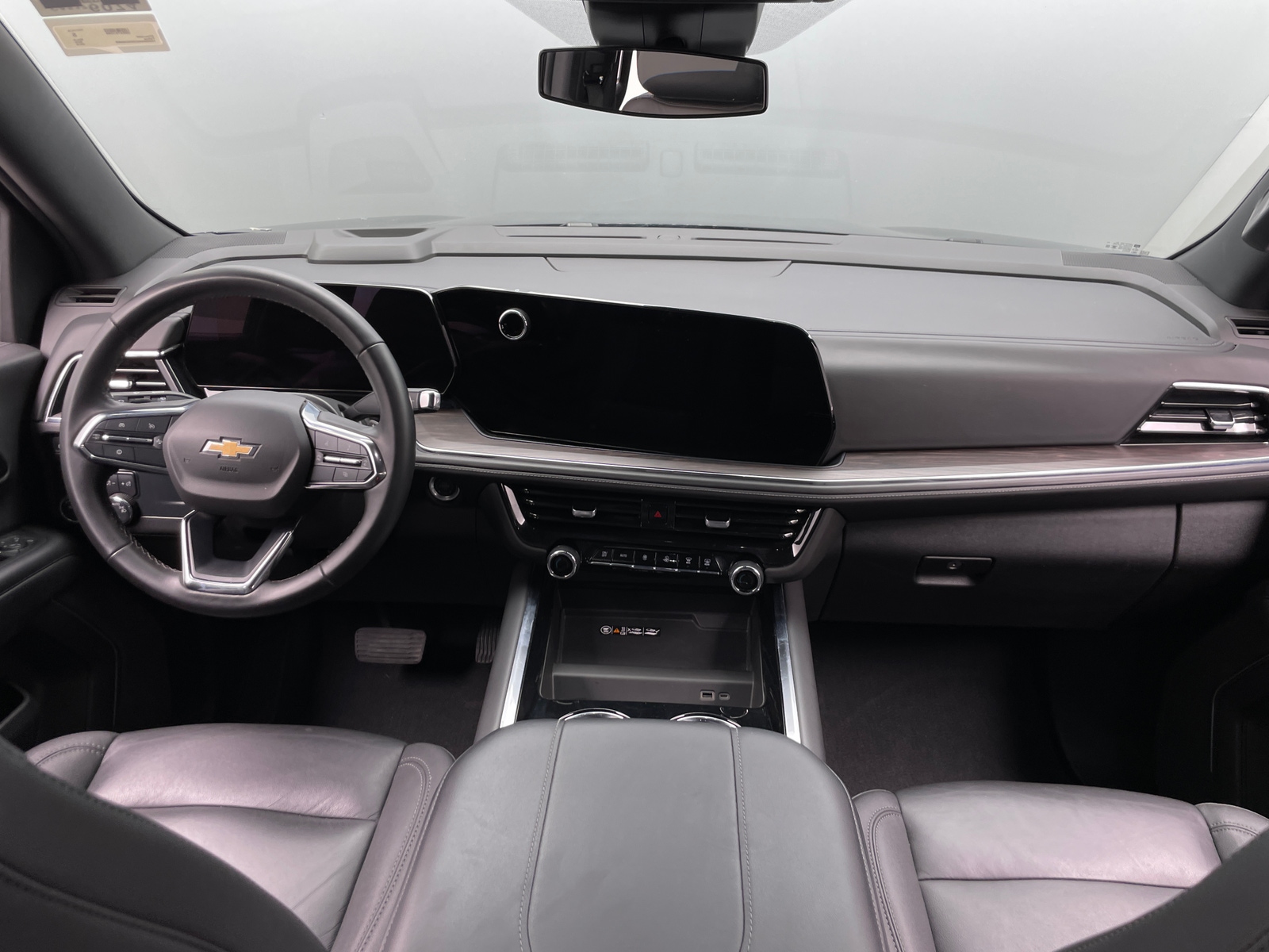 Thumbnail: 2025 Chevrolet Tahoe - 2