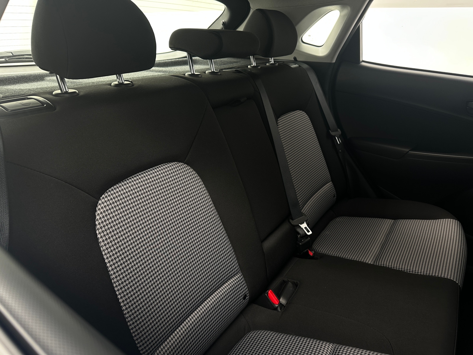 Thumbnail: 2022 Hyundai Kona - 6