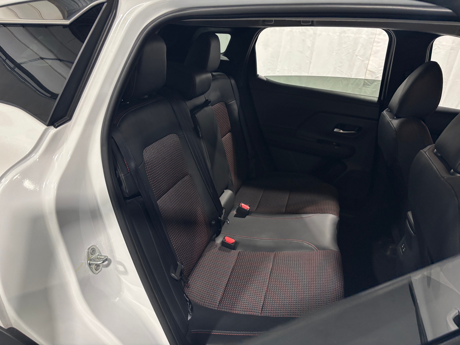 Thumbnail: 2025 Nissan Kicks - 6