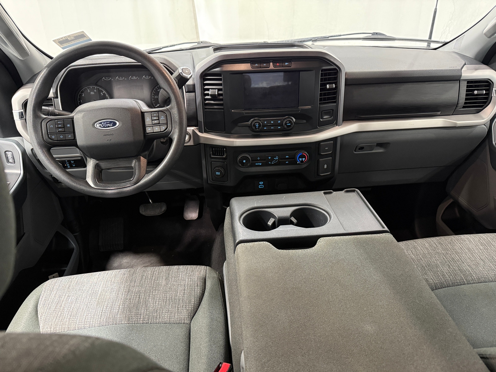 Thumbnail: 2023 Ford Econoline - 3