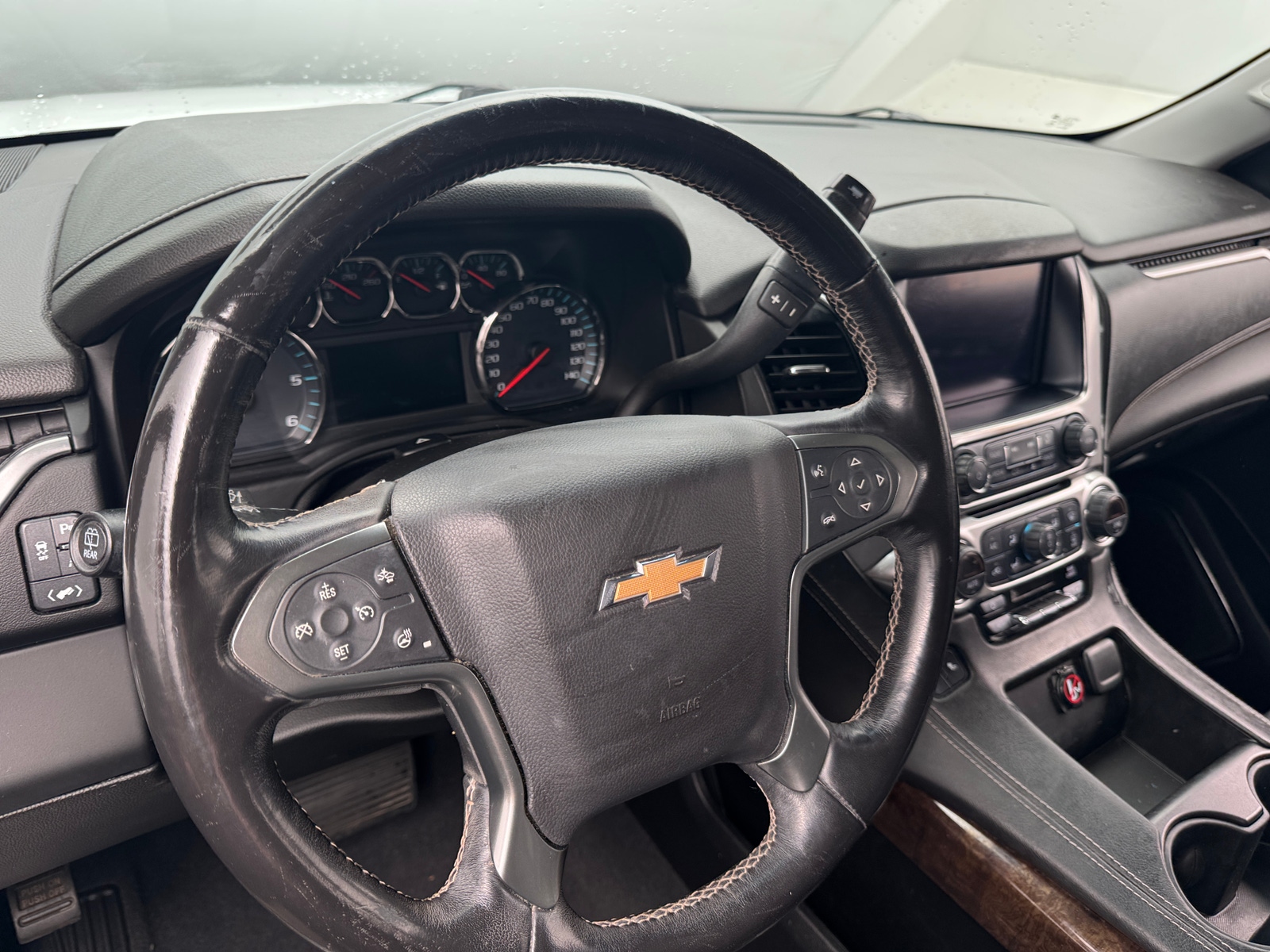 Thumbnail: 2019 Chevrolet Suburban - 4