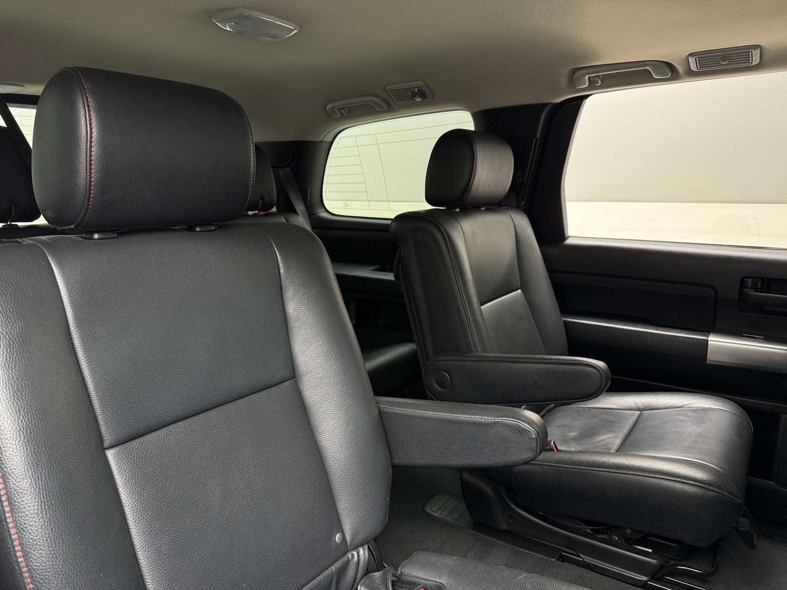 Thumbnail: 2020 Toyota Sequoia - 5
