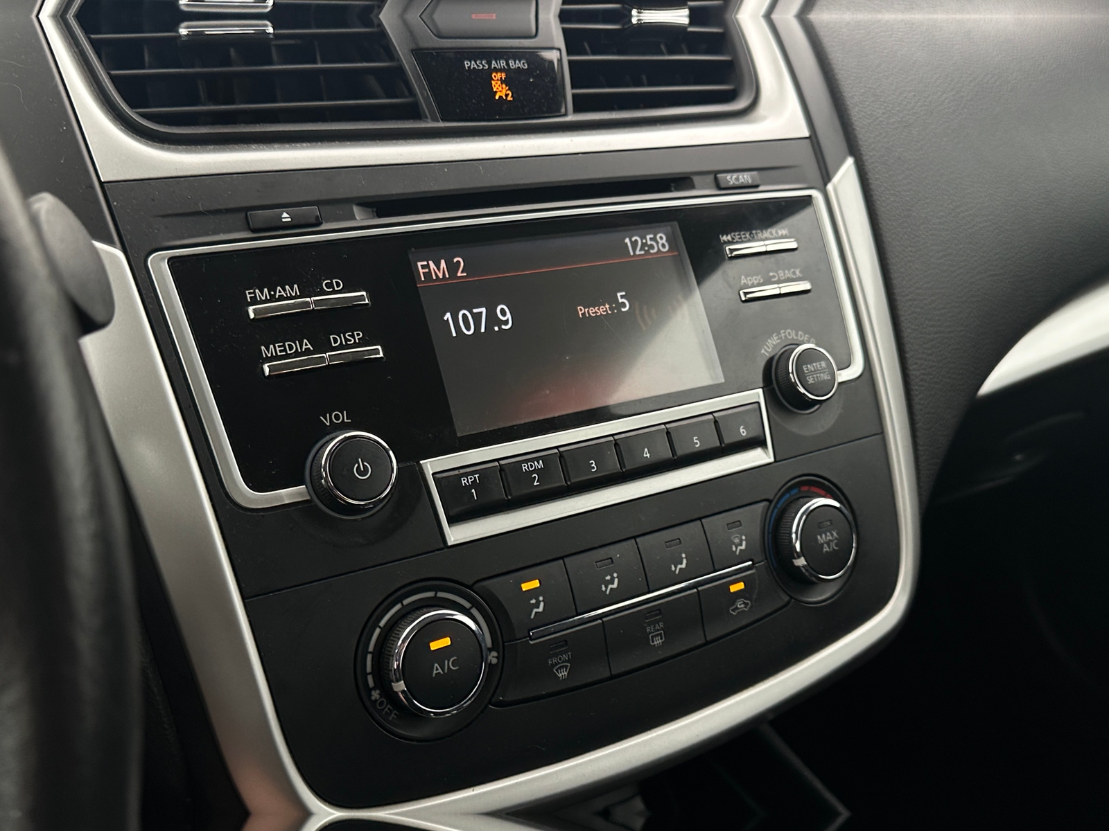Thumbnail: 2016 Nissan Altima - 4