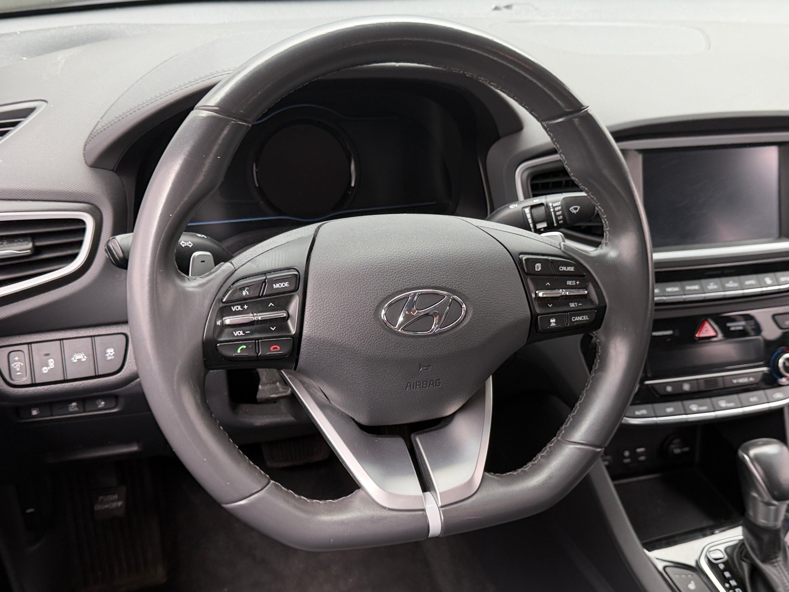 Thumbnail: 2019 Hyundai Ioniq - 4