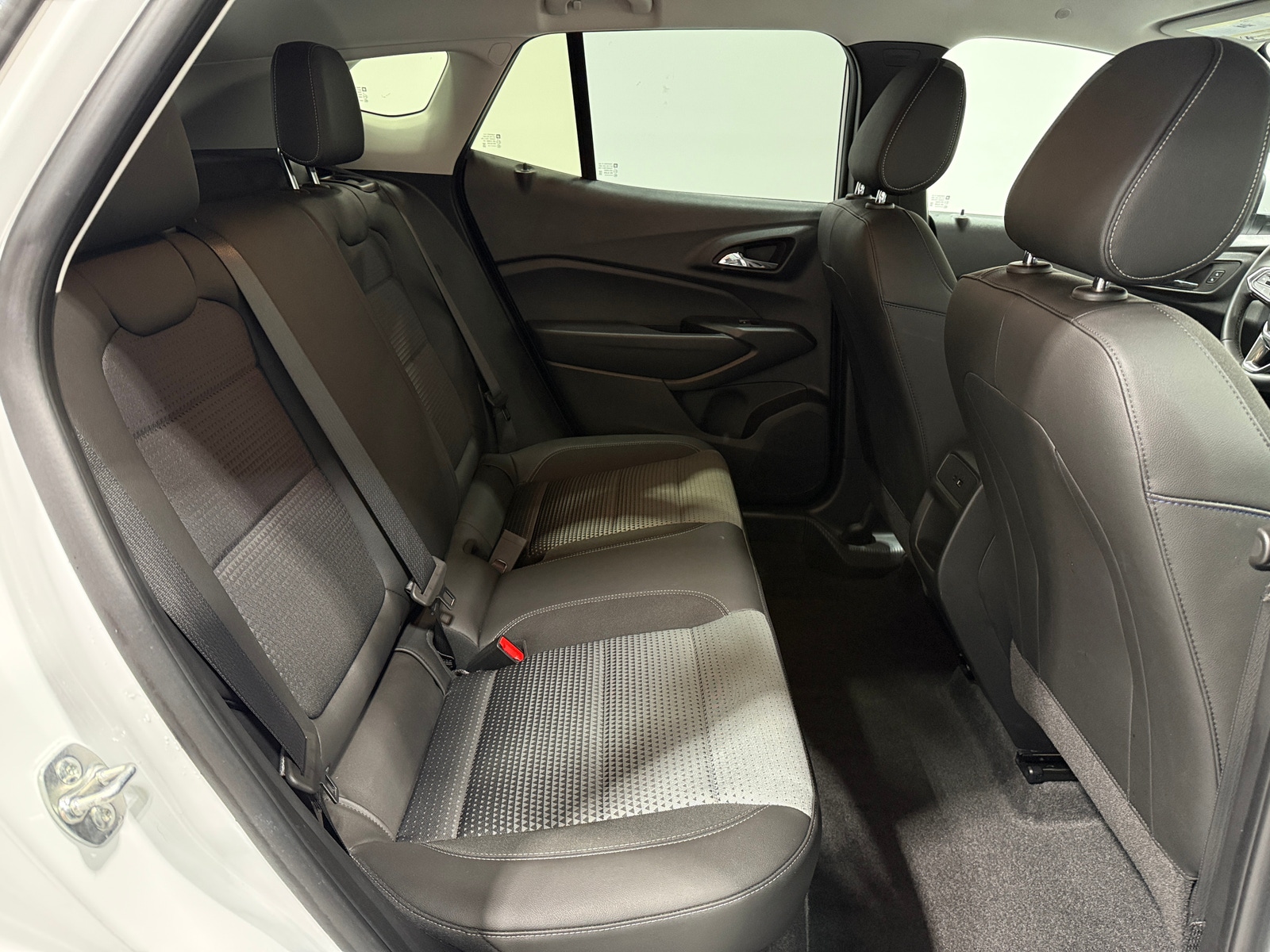 Thumbnail: 2025 Chevrolet Trax - 6