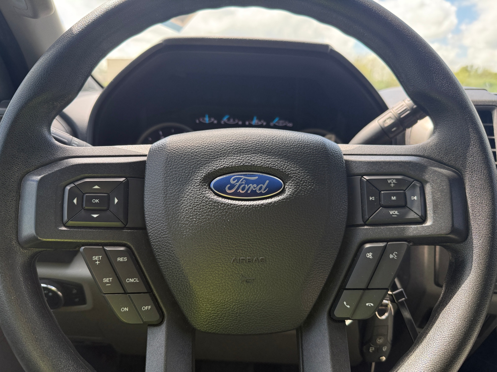 Thumbnail: 2020 Ford Econoline - 5