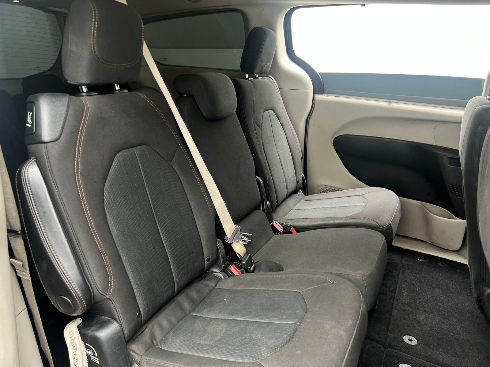 Thumbnail: 2020 Chrysler Pacifica - 6